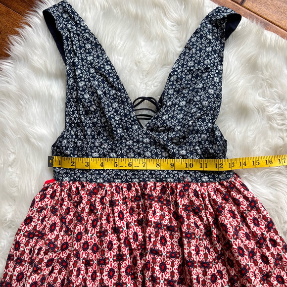 Lulus Womens Sundress Red Floral Lined Mini V Neck Sleeveless Cut Out Boho XS - Picture 3 of 6